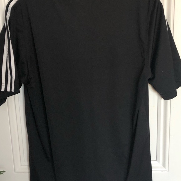 Adidas tee - Picture 4 of 4